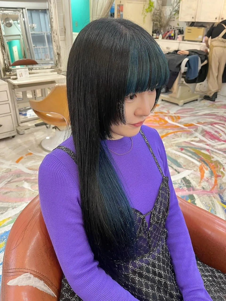 顔まわりデザインカット、インナーカラー