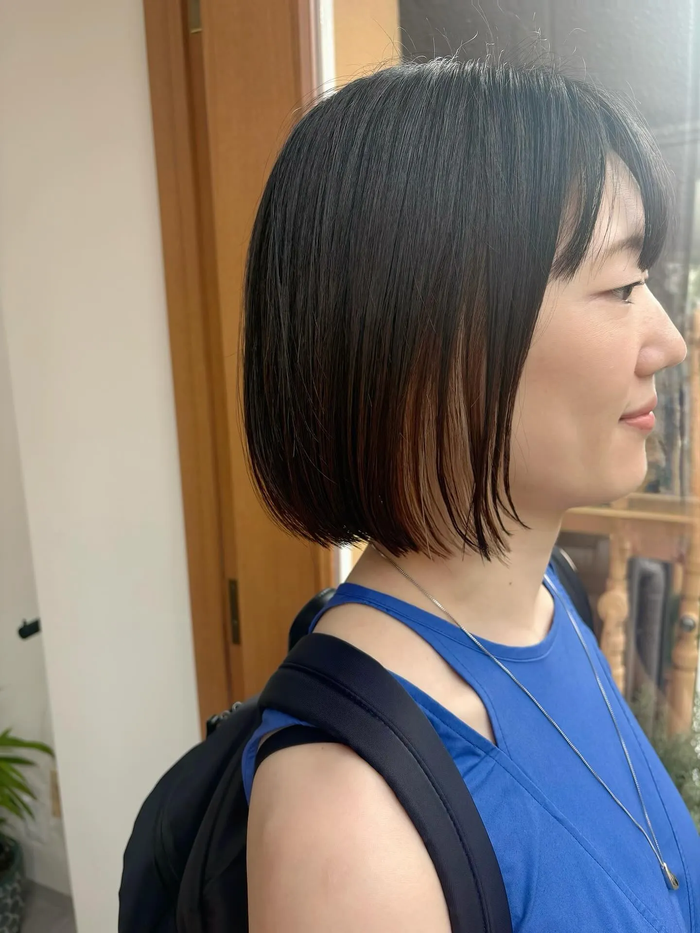 インナーカラーの根本の伸びた部分のブリーチしてから、ベージュ...
