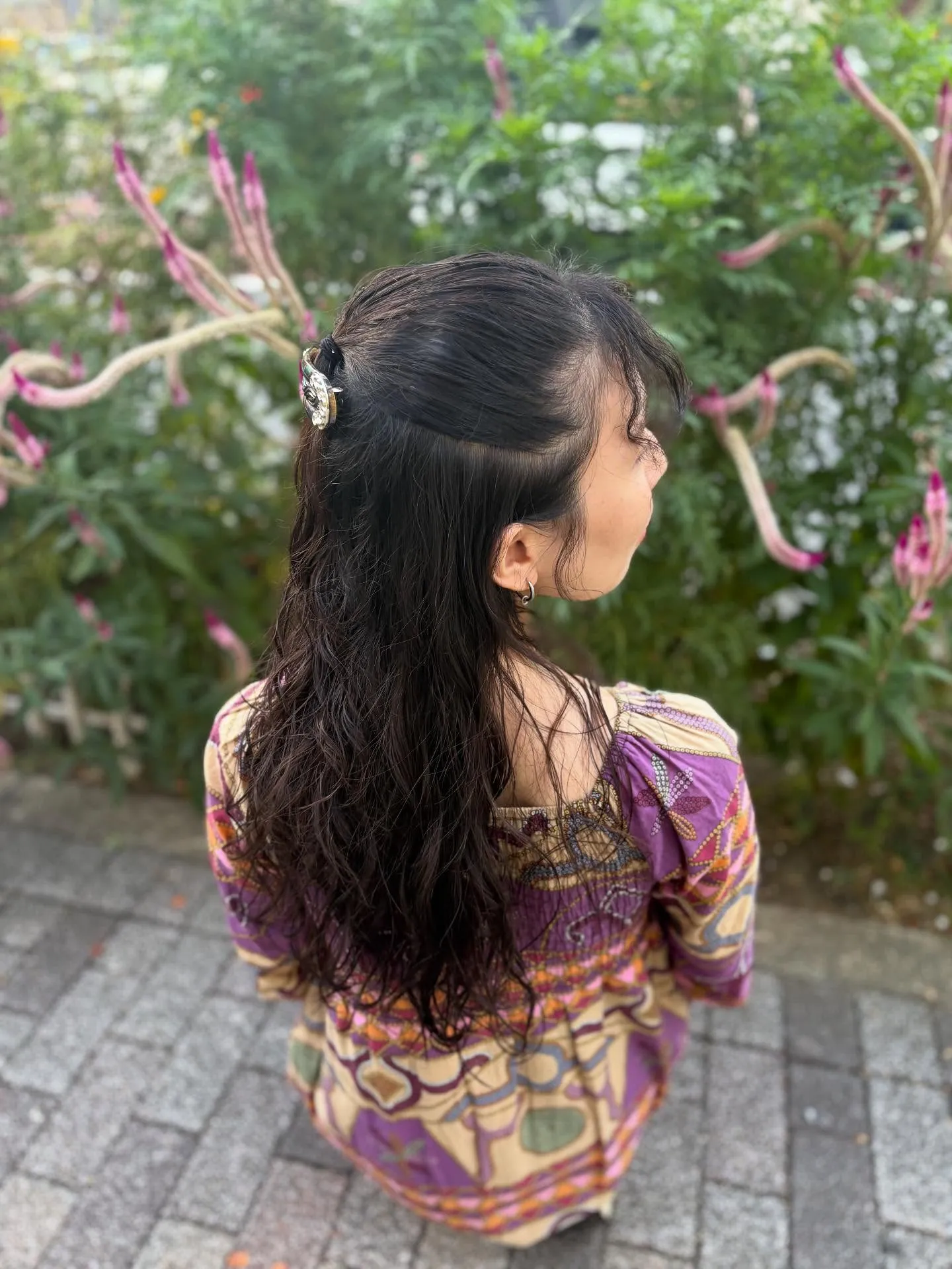 パーマをかけると、ハーフアップにした時の可愛さがぐっと増しま...